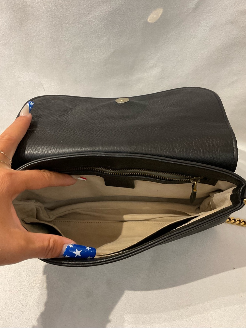 Gucci Bag - Picture 6 of 10